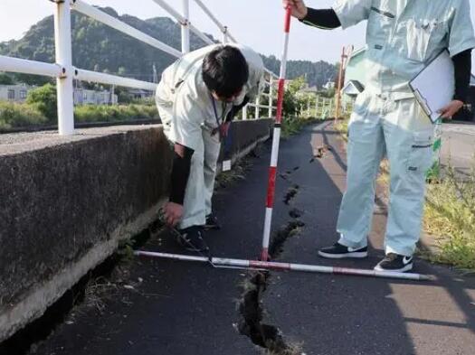 日本南海海槽附近曾数次发生大地震 为什么这么严重？